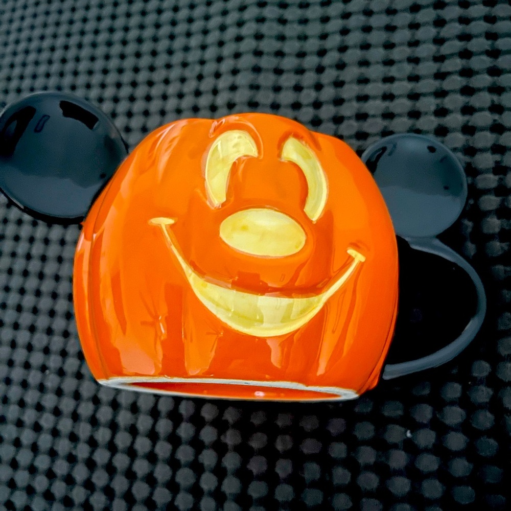 Mickey Mouse pumpkin mug, it is brand new!